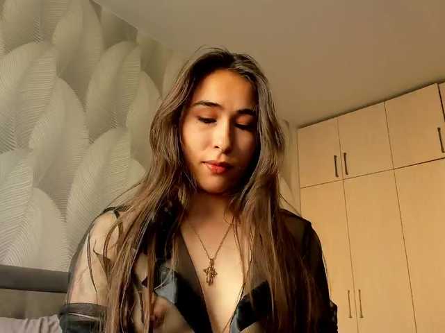 Bambiiiii live cam on BongaCams