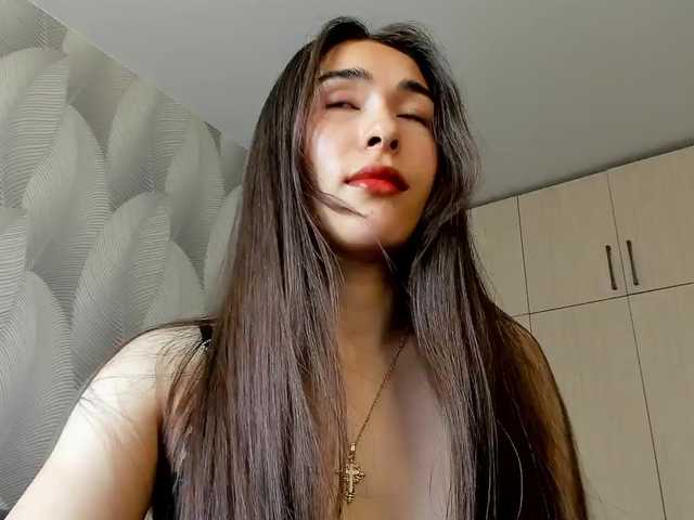 Bambiiiii live cam on BongaCams