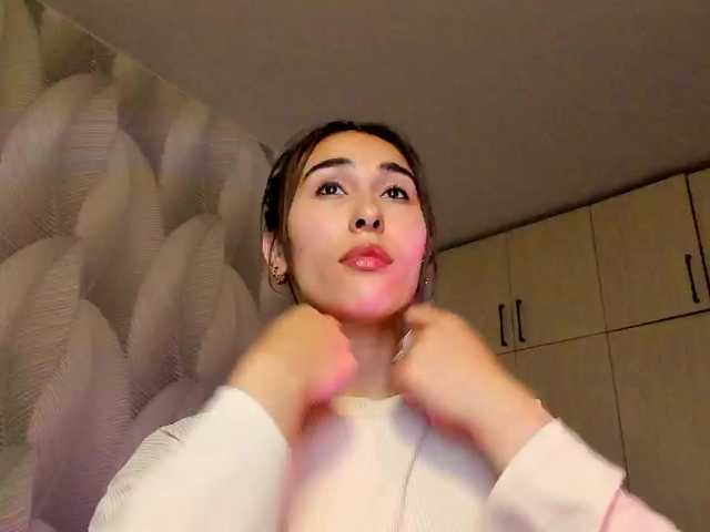 Bambiiiii live cam on BongaCams
