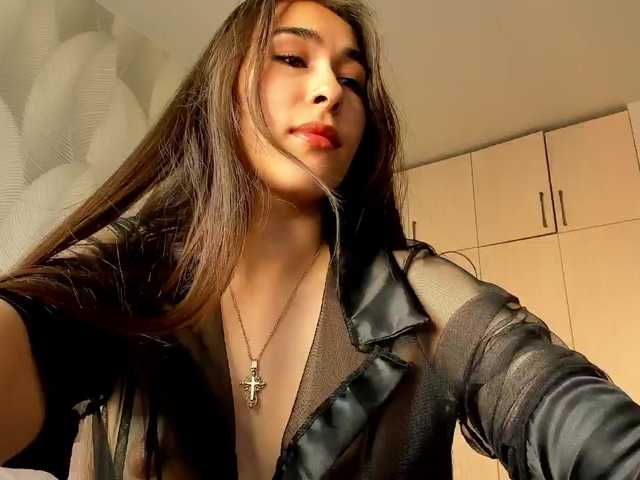 Bambiiiii live cam on BongaCams