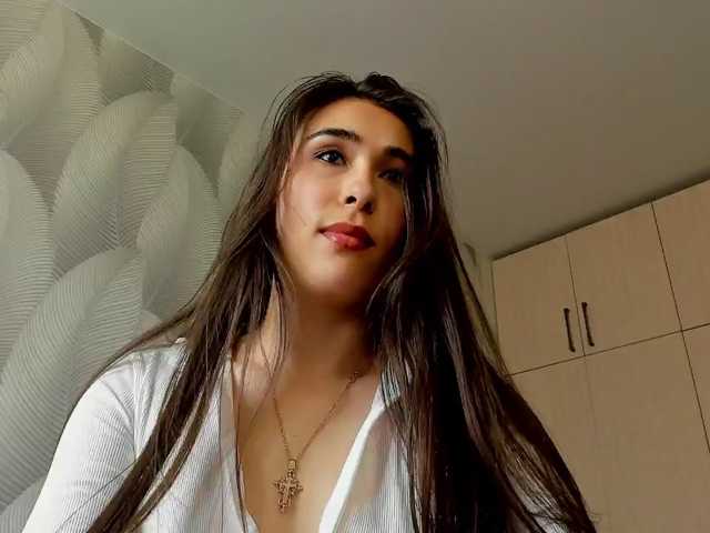 Bambiiiii live cam on BongaCams