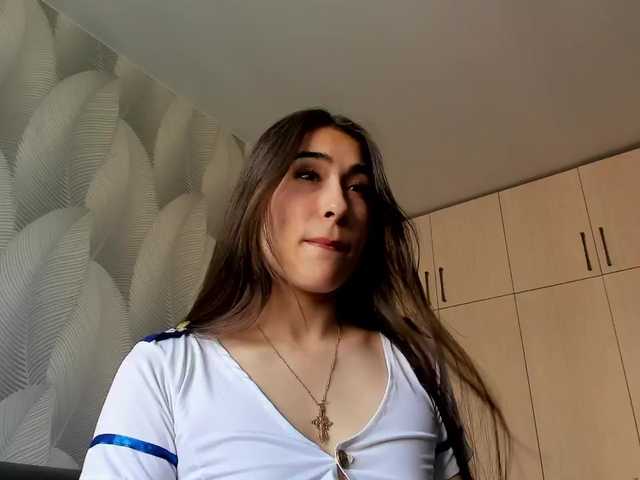 Bambiiiii live cam on BongaCams