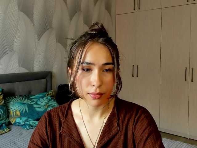 Bambiiiii live cam on BongaCams