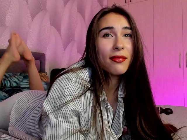 Bambiiiii live on BongaCams