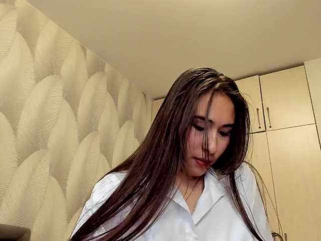 Bambiiiii live cam on BongaCams
