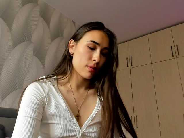 Bambiiiii live cam on BongaCams