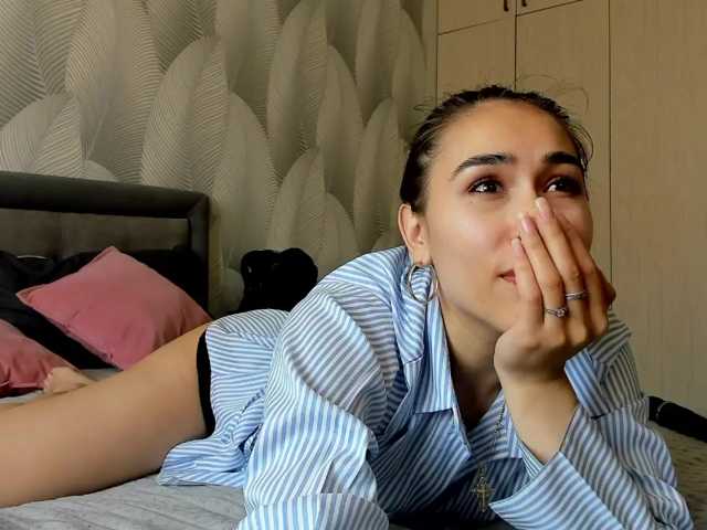 Bambiiiii live cam