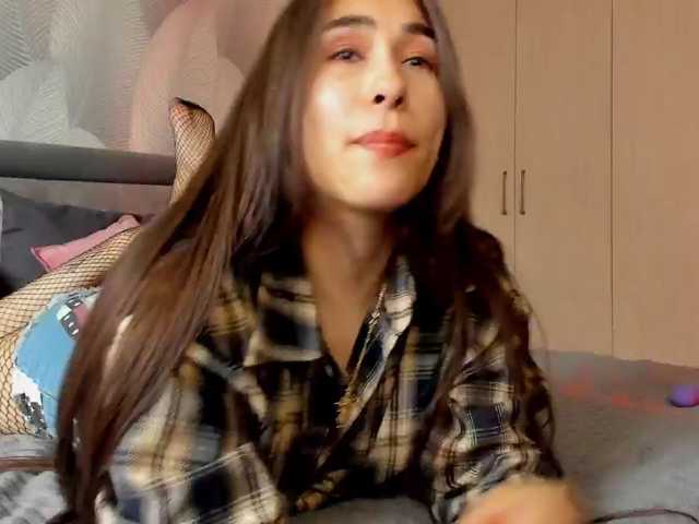 Bambiiiii live cam on BongaCams