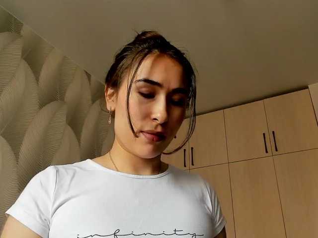 Bambiiiii live cam on BongaCams