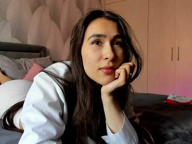 Bambiiiii live cam on BongaCams