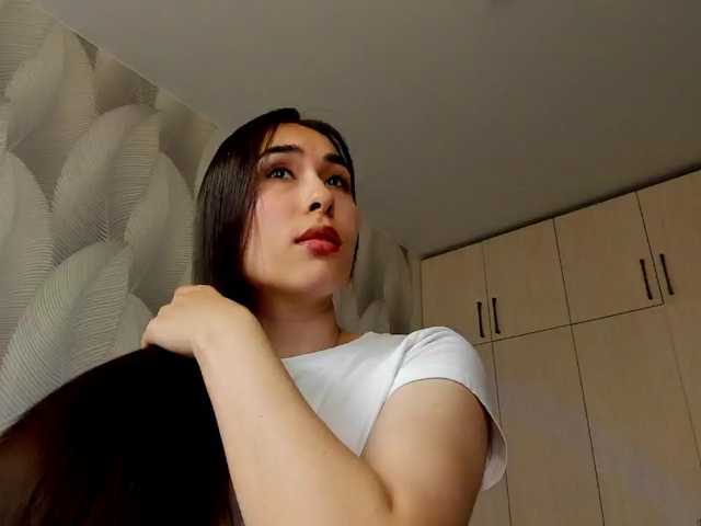 Bambiiiii live cam preview
