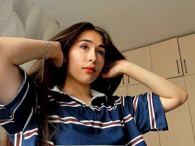 Bambiiiii live cam on BongaCams