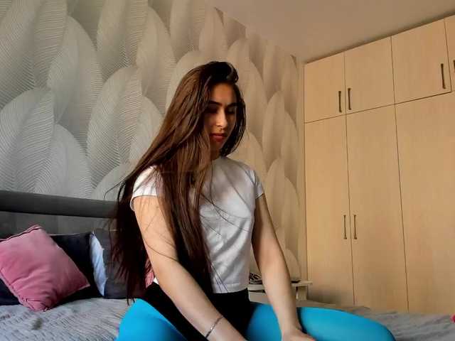 Bambiiiii live cam on BongaCams