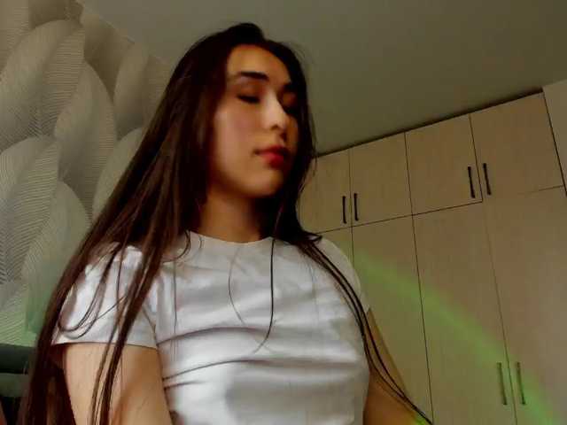 Bambiiiii live cam on BongaCams