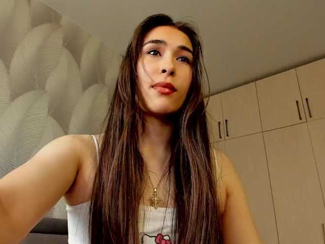 Bambiiiii live cam on BongaCams