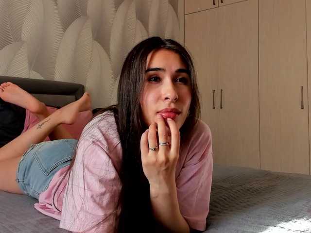 Bambiiiii live cam on BongaCams