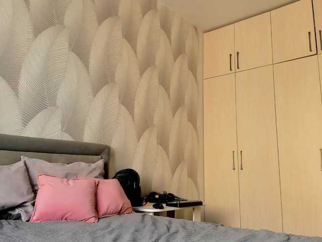 Bambiiiii live cam on BongaCams