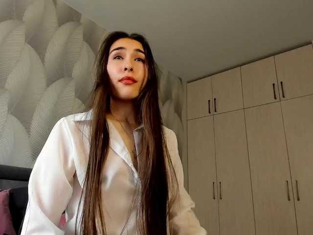 Bambiiiii live cam on BongaCams