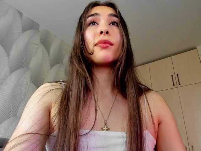 Bambiiiii live cam on BongaCams