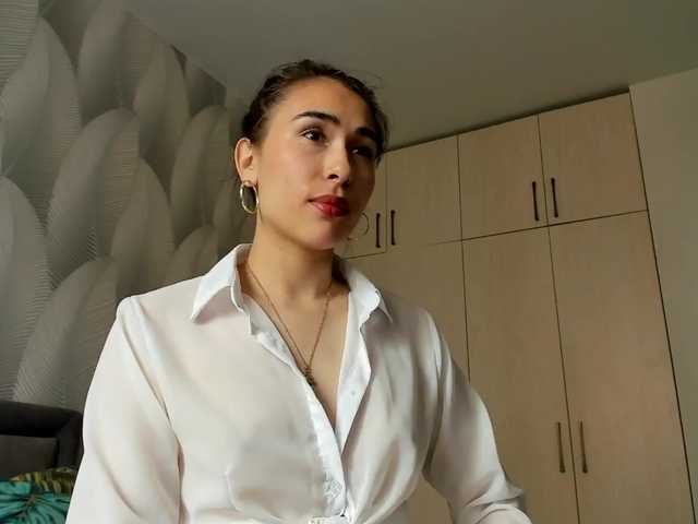 Bambiiiii live webcam show