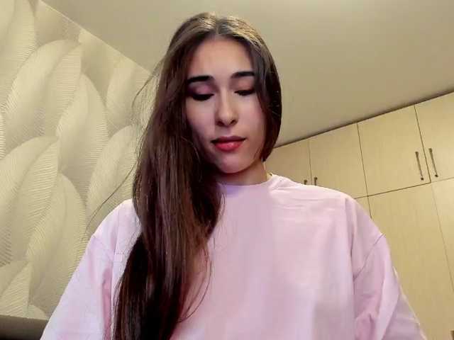 Bambiiiii, live now on BongaCams