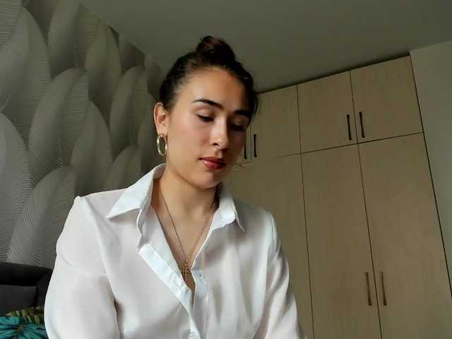 Bambiiiii live cam on BongaCams