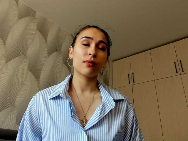 Bambiiiii live cam on BongaCams