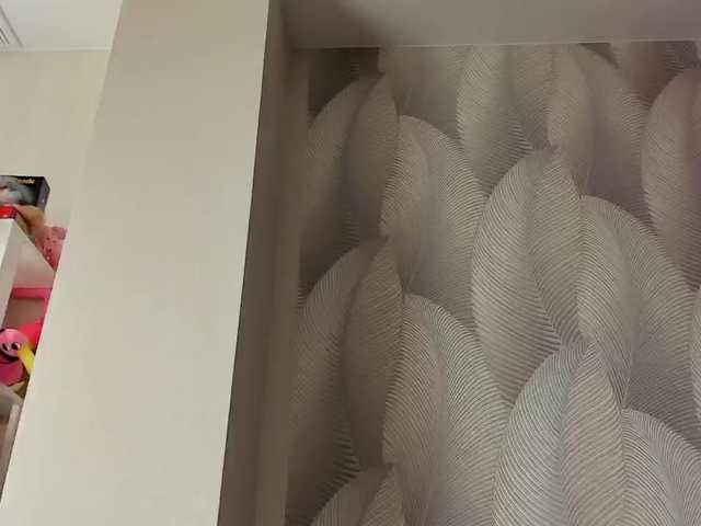 Bambiiiii's BongaCams show and profile