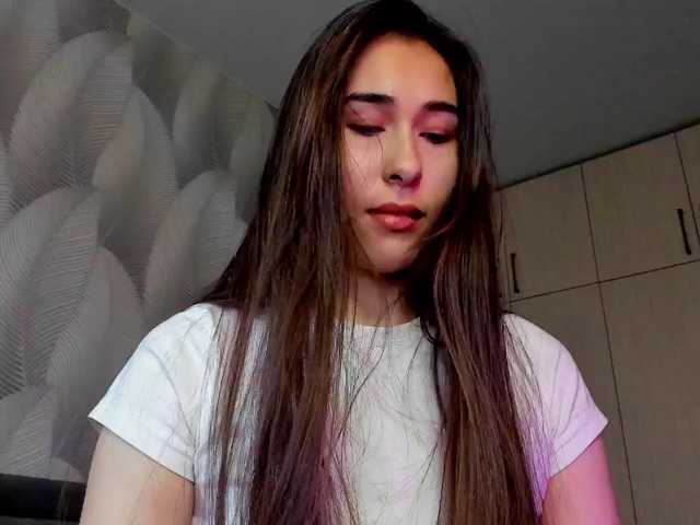 Bambiiiii live cam on BongaCams