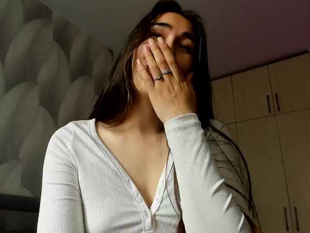 Bambiiiii live cam on BongaCams