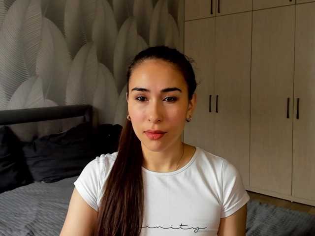 Bambiiiii live cam on BongaCams