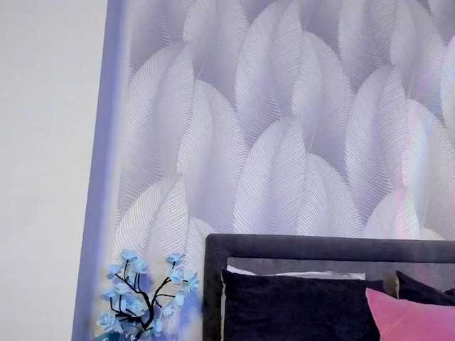 Bambiiiii live cam on BongaCams