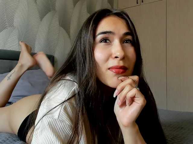 Bambiiiii live cam on BongaCams
