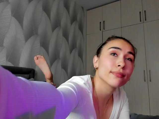 Bambiiiii live cam on BongaCams