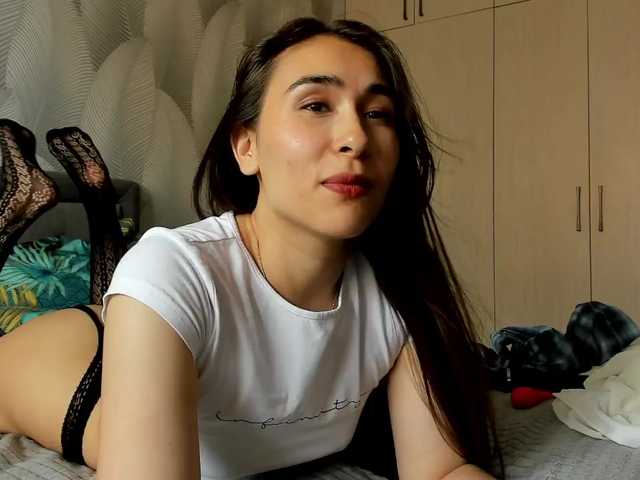 Bambiiiii live cam