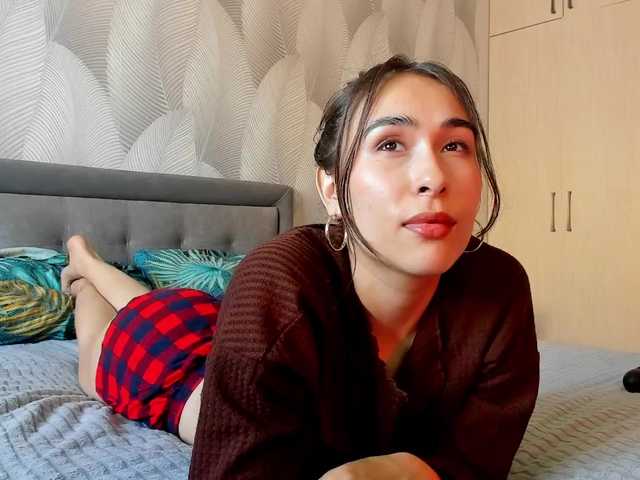 Bambiiiii live cam on BongaCams