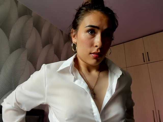 Bambiiiii live webcam show