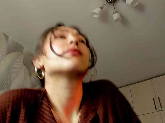Bambiiiii Live Webcam on BongaCams