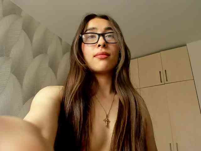 Bambiiiii Live Webcam on BongaCams