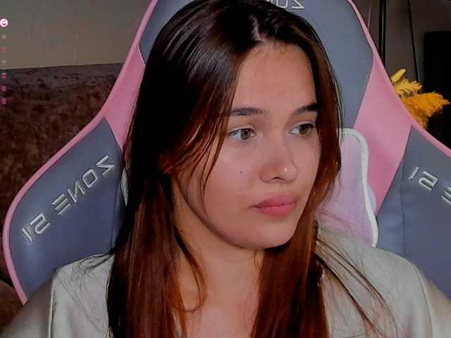 Mia-mit live cam on BongaCams