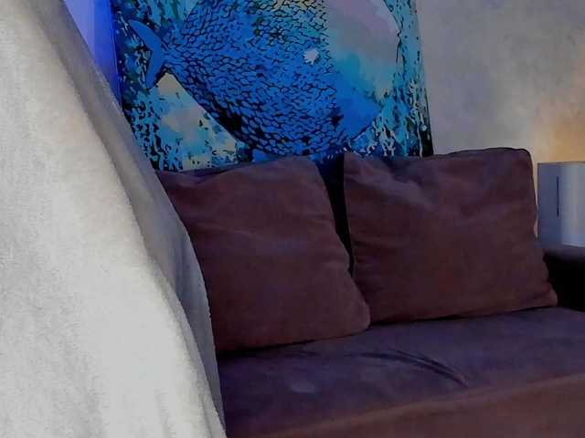 Mia-mit's BongaCams show and profile