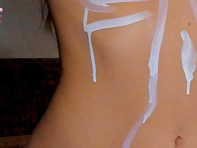 Mia-mit live cam on BongaCams