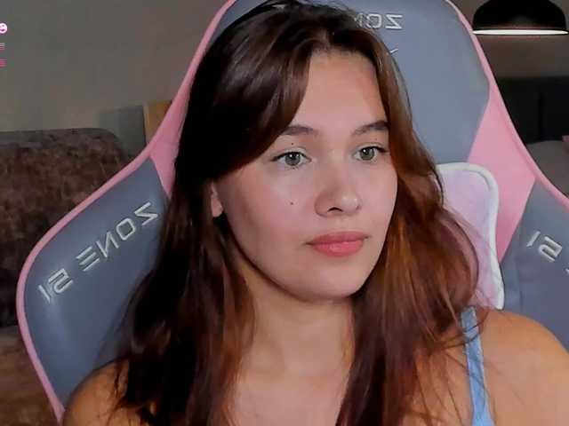 Mia-mit live cam on BongaCams