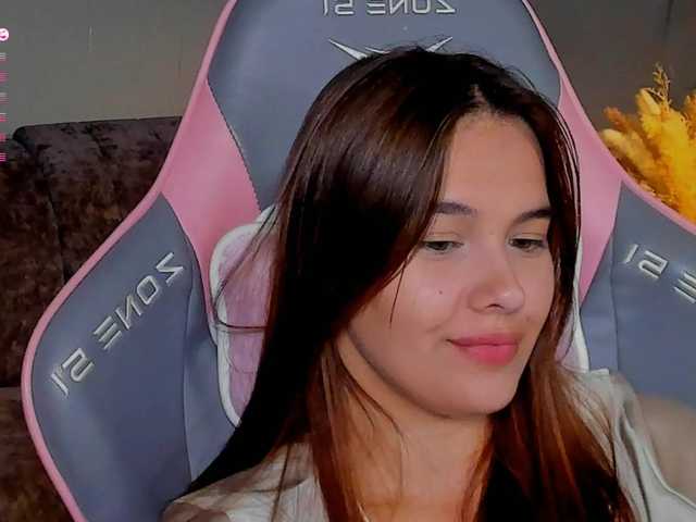Mia-mit live cam on BongaCams