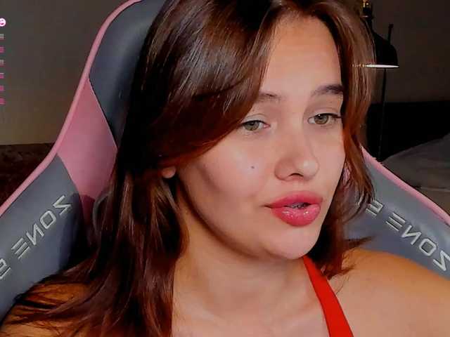 Mia-mit live cam on 