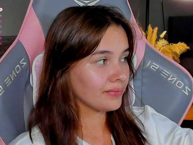 mia-mit cam belle