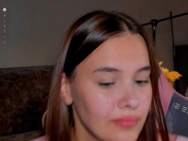 Mia-mit live cam on BongaCams