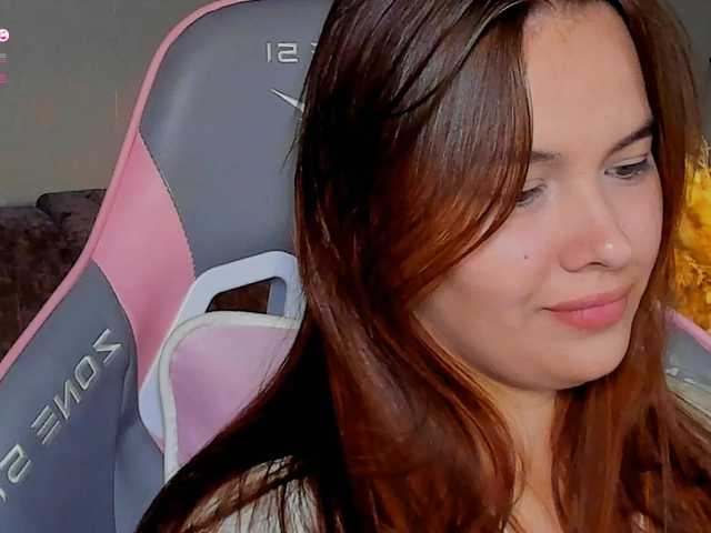 Mia-mit live cam on BongaCams