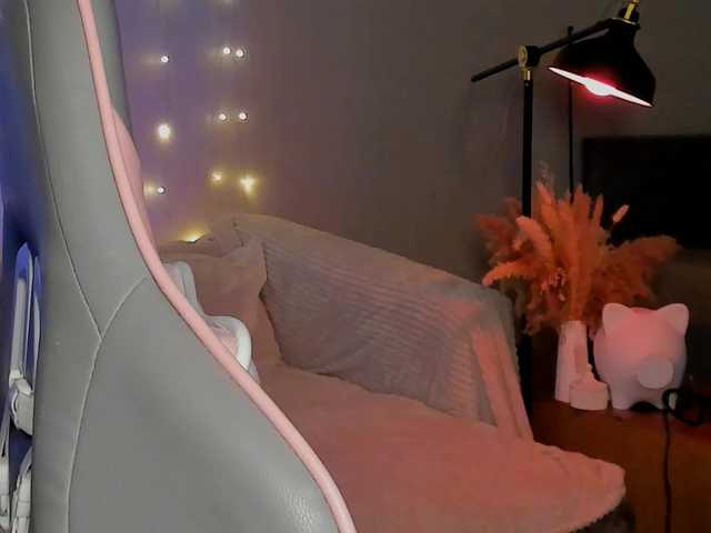 Mia-mit live cam on BongaCams