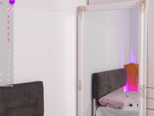 jolly-dolly live cam on BongaCams